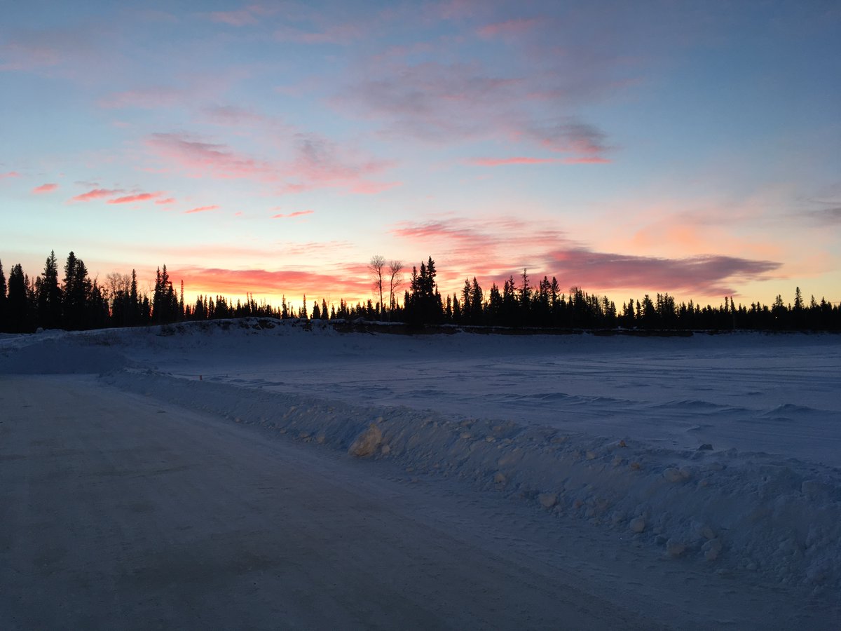 hayrivertourism's tweet photo. Days are getting longer and the light is intoxicating. Come to The Hay for a weekend holiday. Shop, stay and play in The Hay! Let us pamper you. Be safe. We want to see you! https://t.co/Qp1vqzZsQY
#ttot #haycation #SpectacularNWT #shoplocal #NWT #vacation https://t.co/mguZszcj5l
