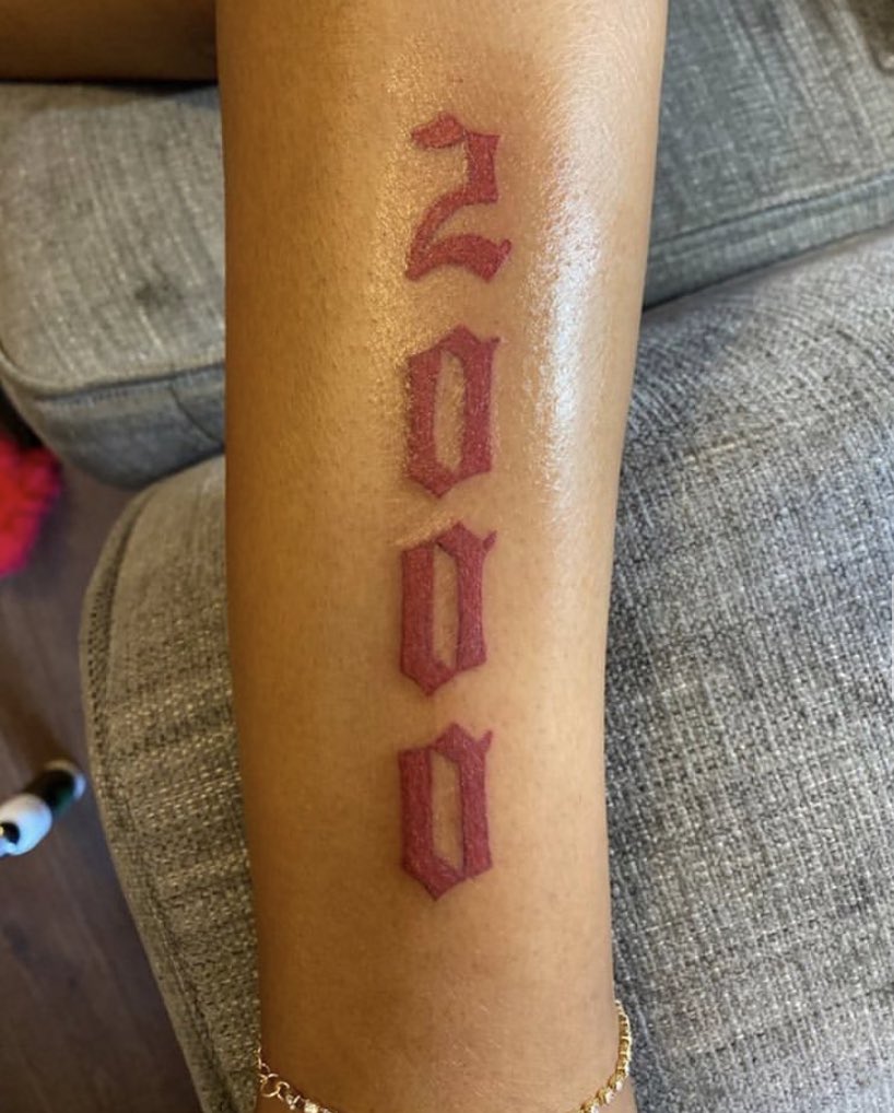 MopHeaddddd's tweet photo. Wassup👋🏽 I’m a creative &amp; recently relocated to Atlanta. I tattoo &amp; do custom shoes/apparel + original canvas paintings🙌🏽 a quick RT if this comes across your TL would help tremendously with building my clientele🙏🏼 https://t.co/XOCKDDjnvG
