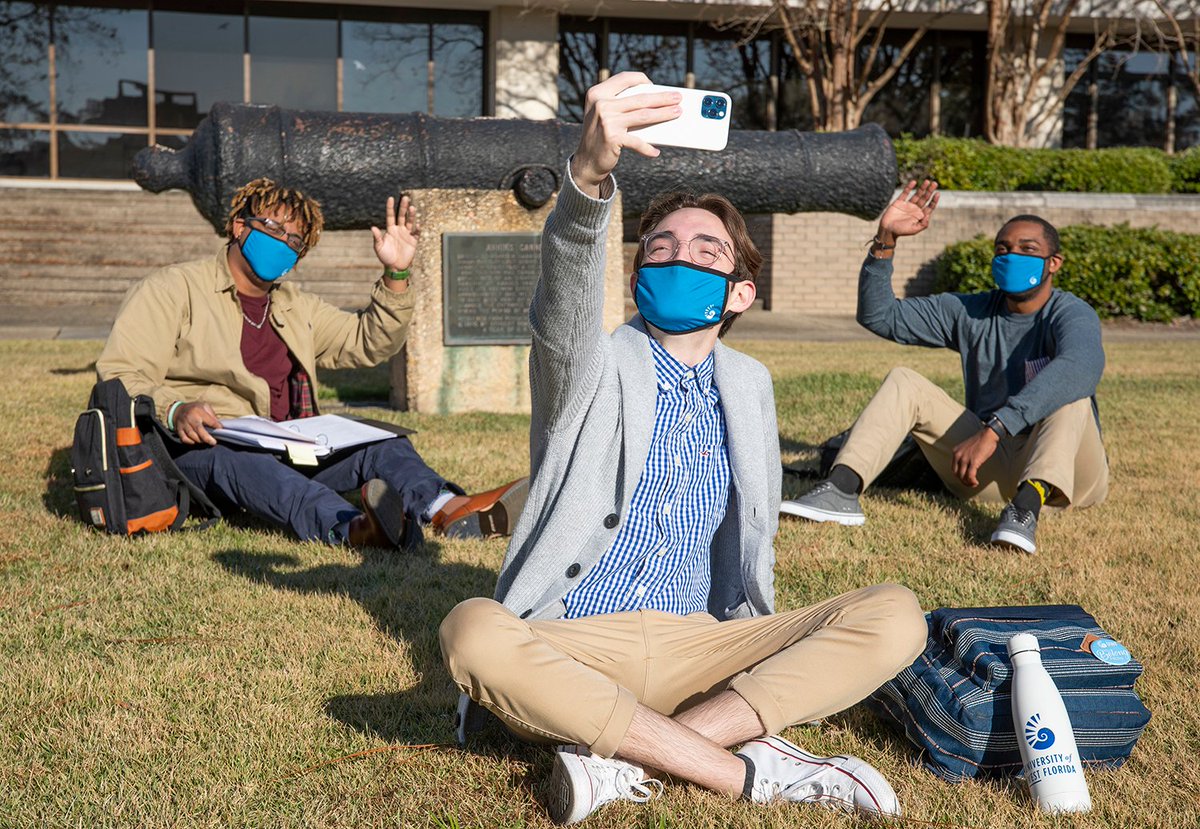UWF's tweet photo. Let everyone know you're here to support a #HealthierArgoNation. Here are several digital assets to help show how you're doing your part #ForAllArgos:
π· GIPHY stickers: https://t.co/7bZ9lLrvCm
π· Instagram filter: https://t.co/WZEkbctbTg https://t.co/BYA58Z5QTS