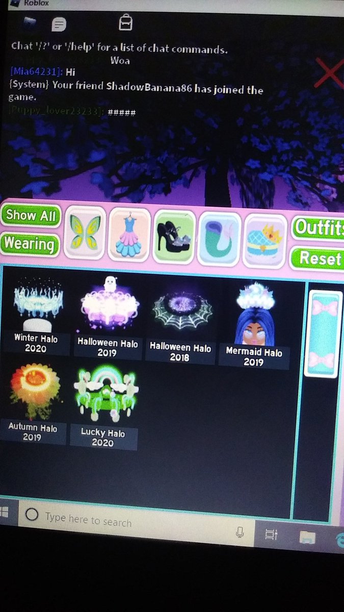 Mango12621898's tweet photo. The proof all of you wanted of my halos!!!! I haven't felt real comfortable being accused since I have been doing giveaways and really want to make people happy! I did the val AND showed proof the person said they claimed it..The other val guy unfollowed me before I could trade https://t.co/EJ63iTKfyn