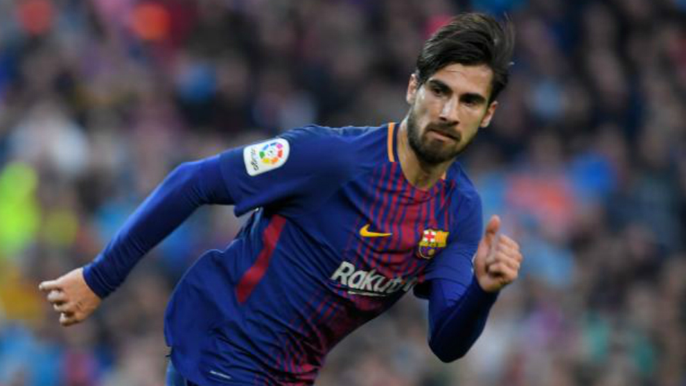 When we drop points in almost every match in which Andre Gomes plays at CM, the problem is not the model, it's that you put someone in the middle of the pitch who cannot execute at the required level.