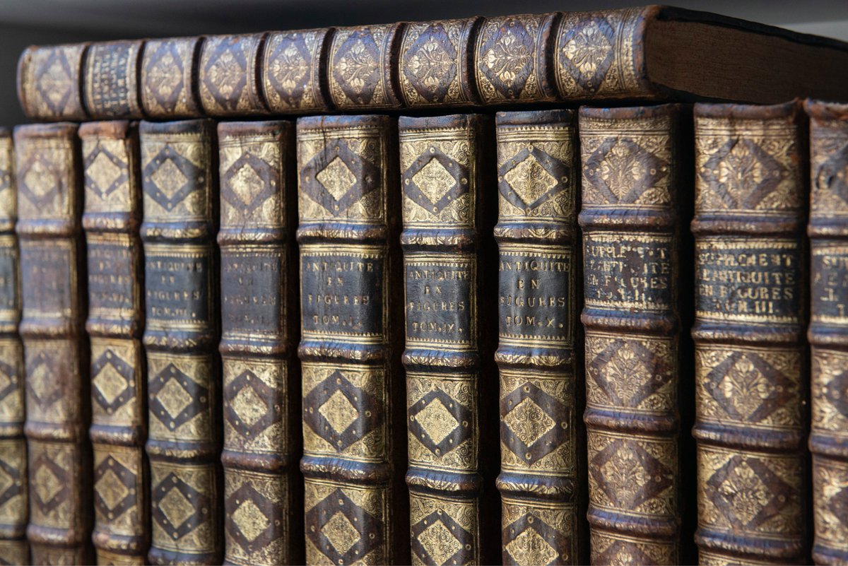ShaperoRareBook's tweet photo. The second in our #BooksNotBorders series, where we're breaking down the barriers to the rare book world and introducing you to the specialists at Shapero. This week we're interviewing the head of our Russian department, Eleanor Moore.
https://t.co/JygcHT396f https://t.co/rL9zlYzHr2