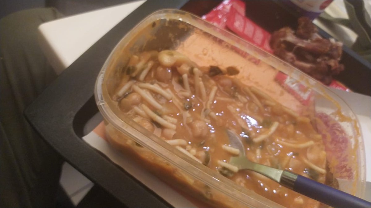 abuelayeye123's tweet image. Yo no me apunto @Iagare me quedo comiendo potaje de acelgas 🥳🤐
#Genuino #salvame