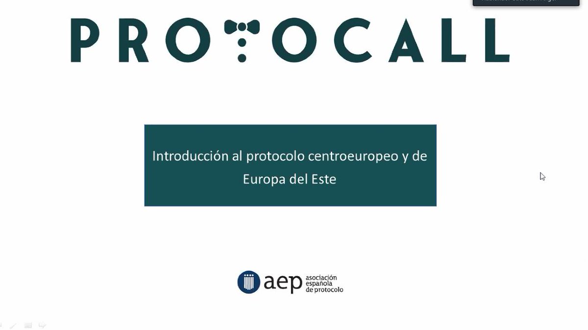 MariaPSC's tweet photo. Asistiendo a la conferencia sobre #protocolo centroeuropeo que #Csilla Felföldy imparte en @aeprotocolo https://t.co/fznKYvUMjJ