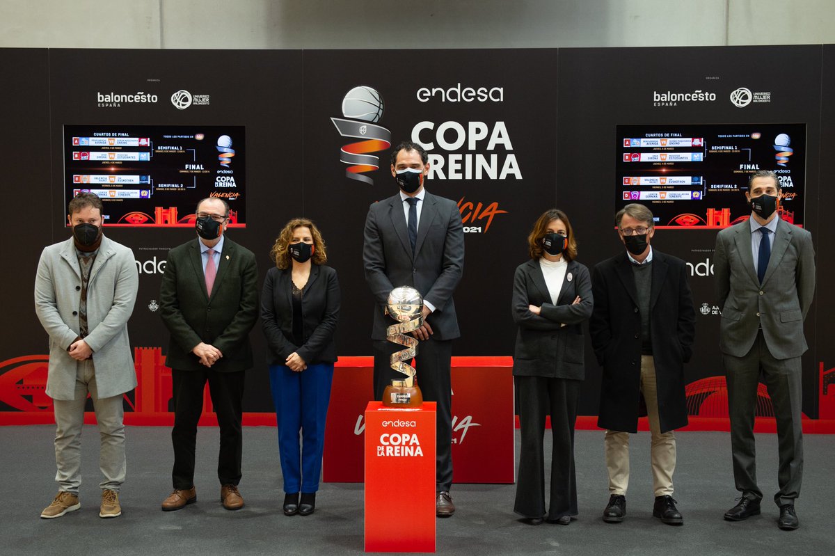 Elena Tejedor Neira (@etejedorneira) on Twitter photo Del 04 al 07 de marzo disfrutaremos del mejor baloncesto con la #CopaReinaLFEndesa , y hemos puesto la <a href="/FTA_CV/">Fun.Trinidad Alfonso</a> así de bonita.
Aunque está siendo duro trabajar junto a <a href="/BaloncestoESP/">Baloncesto España</a> es un soplo de optimismo. Y, además, permite que <a href="/jgarbajosa15/">Jorge Garbajosa</a> nos acompañe en <a href="/VCRunning/">Valencia Ciudad Running</a> Del 04 al 07 de marzo disfrutaremos del mejor baloncesto con la #CopaReinaLFEndesa , y hemos puesto la <a href="/FTA_CV/">Fun.Trinidad Alfonso</a> así de bonita.
Aunque está siendo duro trabajar junto a <a href="/BaloncestoESP/">Baloncesto España</a> es un soplo de optimismo. Y, además, permite que <a href="/jgarbajosa15/">Jorge Garbajosa</a> nos acompañe en <a href="/VCRunning/">Valencia Ciudad Running</a>