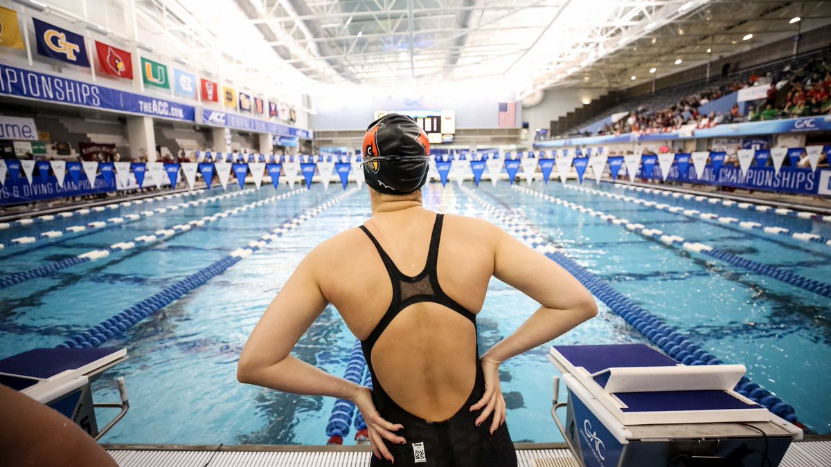 LouisvilleSD's tweet photo. Diana Dunn earned a second swim with a 2:00.44 for the C-final tonight in the 200 IM. #GoCards #IMaCardinal https://t.co/of3JgkgW5k