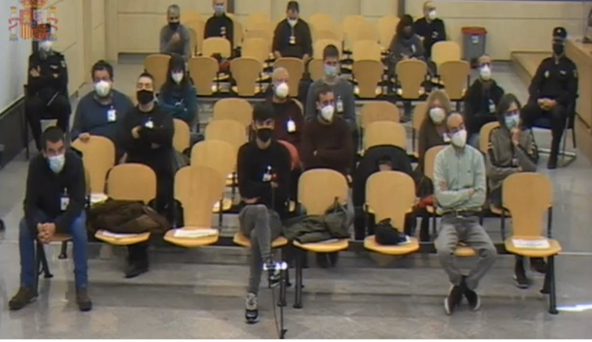 A justiça espanhola continua a campanha contra o independentismo galego. Após umha sentença absolutoria dos <a href="/12_empe/">Independentismo galego em pé</a>  da #OperaciónJaro, a Fiscalia recorre ao Tribunal Supremo. Vergonhoso. Toda a solidariedade.