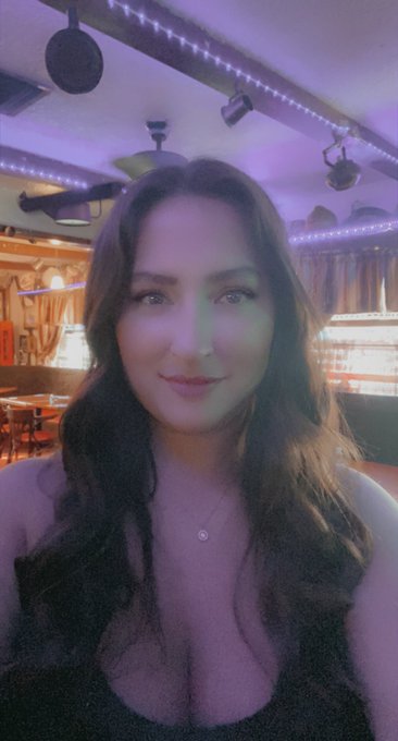 Selfie of the day ❤️🙏🏼 getting ready for the @USWNT against Canada here in #Orlando! https://t.co/xK<a class="tags" target="_blank" title="On Twitter" href="/?out=eyJ0eXAiOiJKV1QiLCJhbGciOiJIUzUxMiJ9.eyJpYXQiOjE3MjE2NzcxMzcsImlzcyI6InR3cG9ybnN0YXJzLmNvbSIsIm5iZiI6MTcyMTY3NzEzNywiZXhwIjoxNzUzMjEzMTM3LCJyZWRpcmVjdF91cmwiOiJodHRwczovL3R3aXR0ZXIuY29tL1VTV05UIn0.-bwPlB0Q_6jk6Bv7vVWVhI_6qNNpkRw1qKHnoH8HVCuO6R5dmwSdGoRKzyfC2F4fnmOtC7q6zGGu_DJQOjAFIQ">@USWNT</a><a href="/tag/orlando"class="tags"><span>#orlando</span></a>