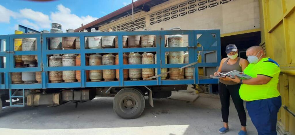 #Enterate || 374 familias de la Urb. La Granja, en la capital Guariqueña fueron beneficiadas con la venta de gas doméstico a través del trabajo articulado de los líderes del clap, el poder popular y <a href="/GasguaD/">Distribuidora de Gas Guárico (DigasGua)</a>, atendiendo los lineamientos del Gob. <a href="/josemvasquez/">José Vásquez</a>
#SputnikEnVenezuela