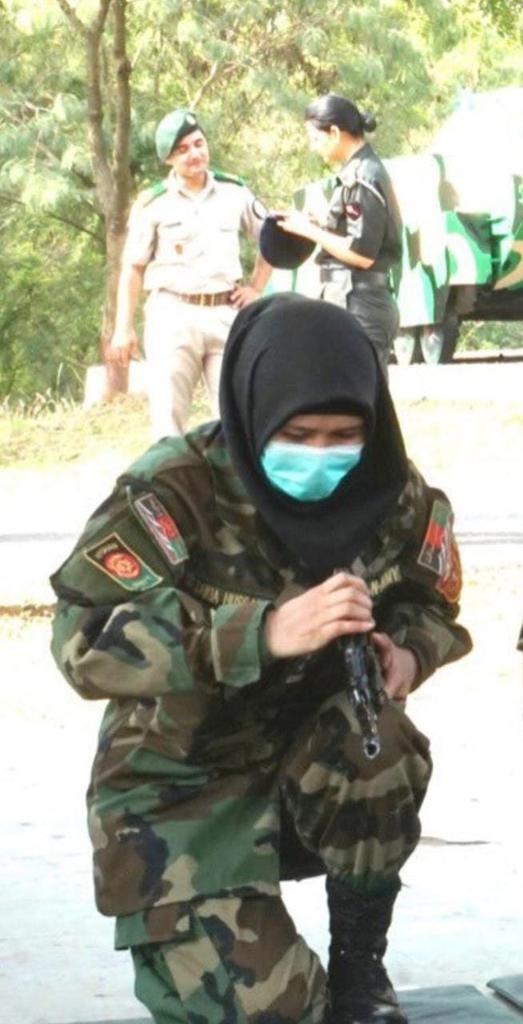 MajorSaurabhSh1's tweet photo. Training to #Afgan lady officers at #OTAChennai 

#Army #guns #mortar #battel #worldwar #NSGCammando #PARASF #SpecialForces #MarineCammnado  #modernweapon #blast #photooftheday #Psychology #ssb #joinindianarmy #meninuniform
#indianarmy #Aviation  #PsychoAnalysis #Nav https://t.co/Low16lVztI