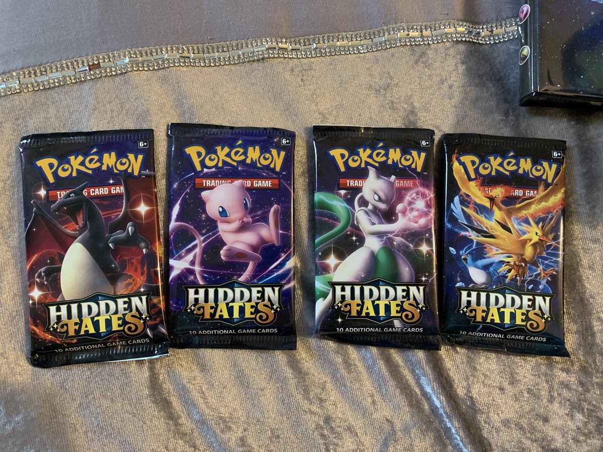 PokaDocks's tweet photo. Hidden Fates 🙌🏻 #pokemon #PokemonTCG #PokemonCards https://t.co/7wLtnFt1Me