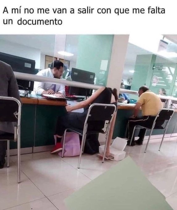 Esta ser&iacute;a yo en la C&aacute;mara de Comercio y la DIAN. https://t.co/924VQAX5ng<a href="/tag/mianiversariodetwitter"class="tags"><span>#mianiversariodetwitter</span></a>