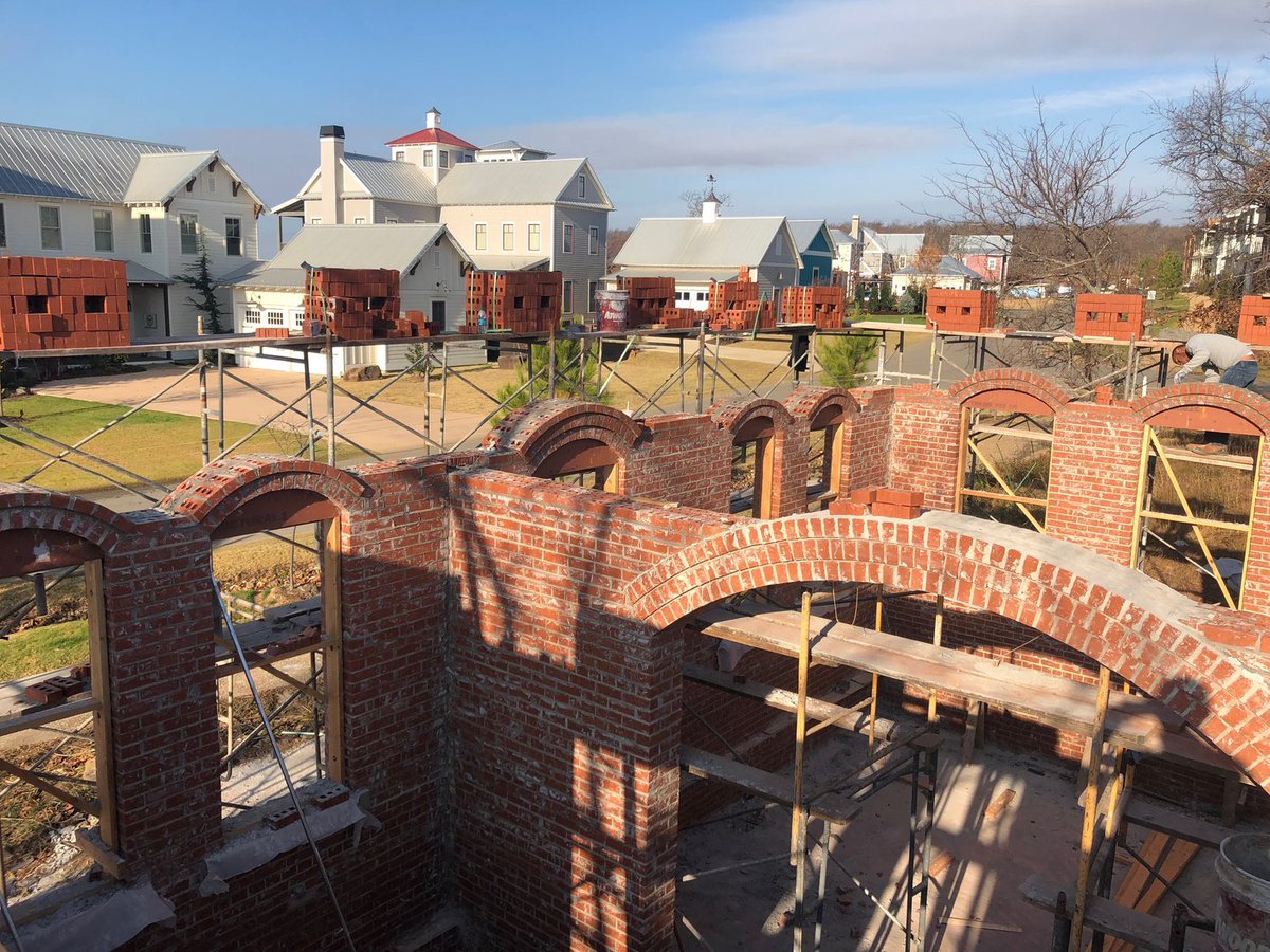 2. Often homes and buildings would take years or decades to complete. This meant the construction had to be durable. This also allowed the design to be improved throughout the construction process. As the owner acquired more wealth, quality could improve.Photo:  @Build_Culture