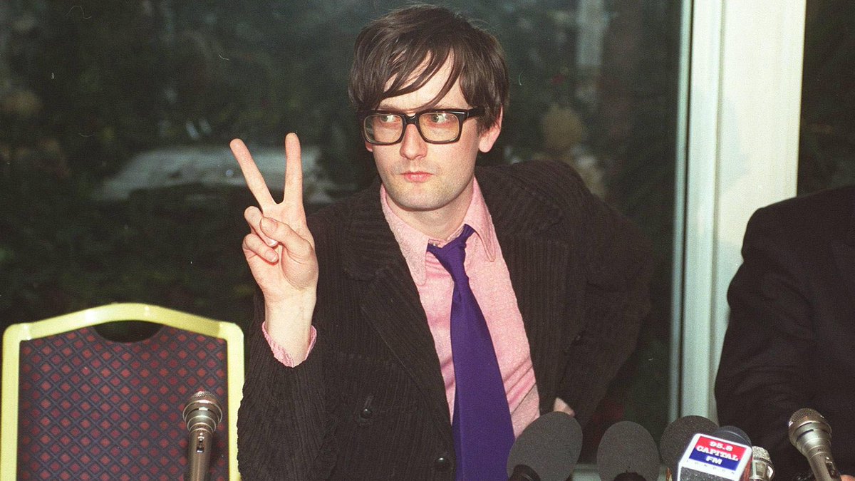 So, what happened next? Different Class stayed in the Top 40 album chart for an incredible 33 consecutive weeks. Pulp’s USA tour passed without incident (phew!)Years later Jarvis and his sister met up with their father Mack. 26/31