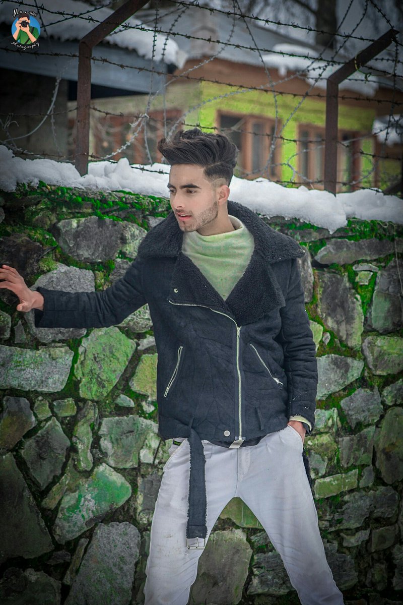 Modelowais tweet picture