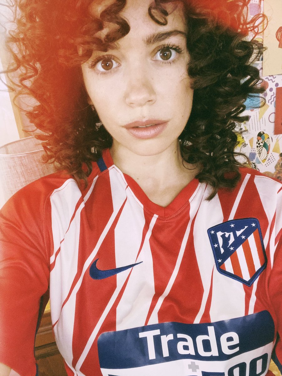 Mi equipo, siempre conmigo. Y comentar los partidos con mi suegro favorito, de lo mejor de la semana 💖 #AmeliaLedesma #FootballFan