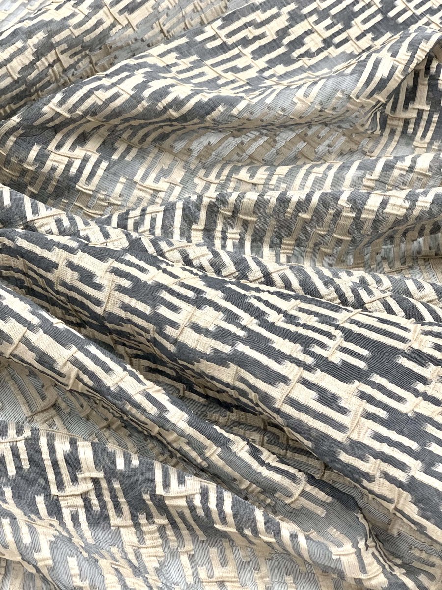 Risen Bars has the movement and texture that many sheers lack. Its clipped maze pattern is geometric, yet the puckered effect gives the shapes a softer edge.

Click to Shop on our design library! ow.ly/p6iY50DD3LK

#welcometothevalley #valleyforgefabrics #textilethursday