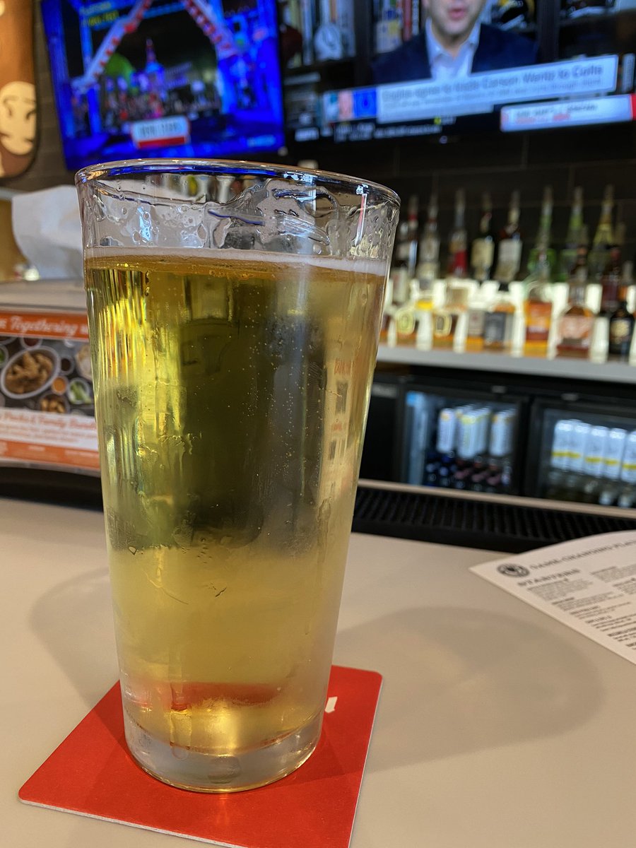 TannerSwift's tweet image. Ordered food to pick up for dinner and wouldn’t ya know, I got here way to early. Well, I guess I’d better have a beer while I’m waiting. #HappensEveryTime 🤷‍♂️
