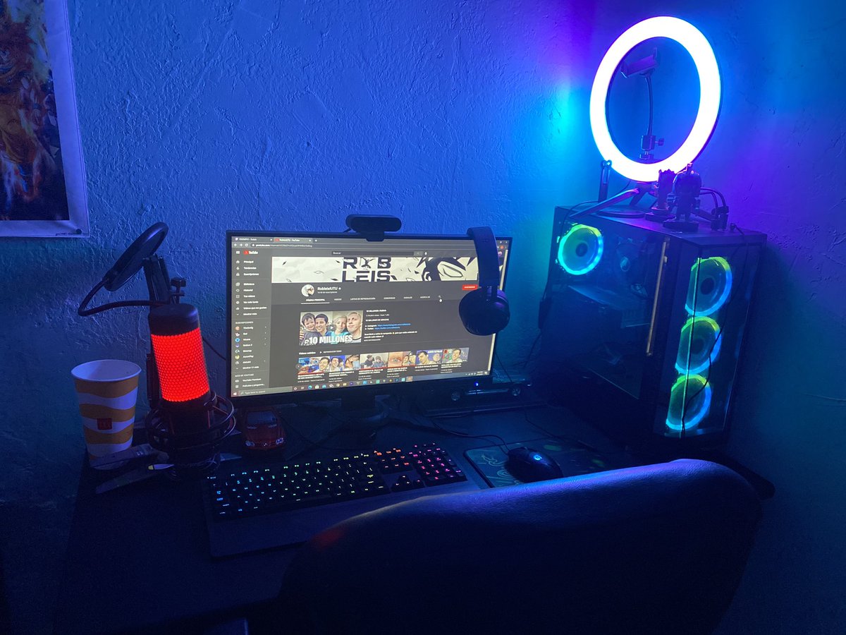 litdavidx's tweet photo. Hola @RobleisIUTU  señor robleis aquí está mi set-up guapo #SetUp4Rob https://t.co/MS5cdsvH18