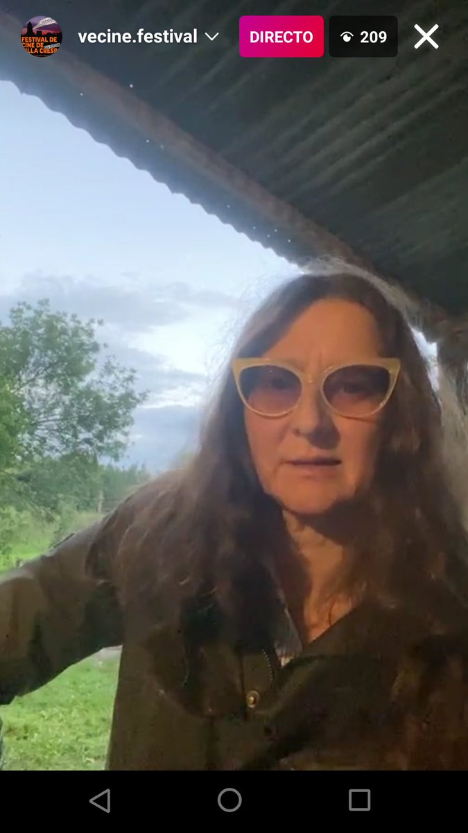 rolandogallego's tweet photo. Ahora LA ONE a o vivo de #Vecine https://t.co/FB4Q970XWb https://t.co/EdJ1LWG61W
