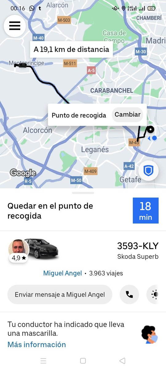 Pedruski_Perry's tweet photo. Vergonzoso servicio de @Uber_ES. Más de 20 min esperando a un conductor que se alejaba deliberadamente de nuestra posición. Leía nuestros mensajes y ni siquiera contestaba. https://t.co/64h8cNbxHY