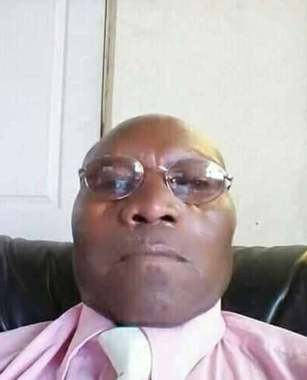 TunzDev's tweet image. Nobody: 

Millennials: