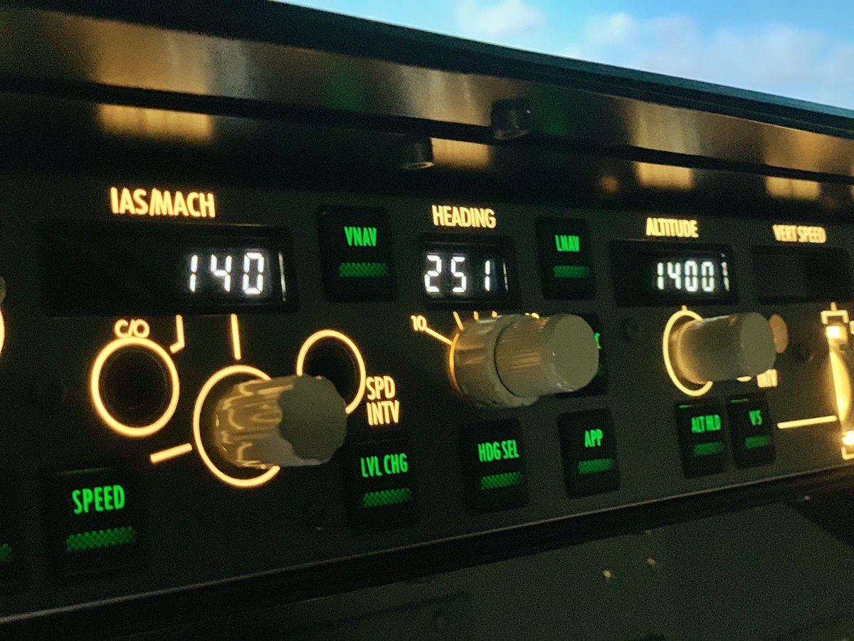 Joan Moltó Rando tweet media