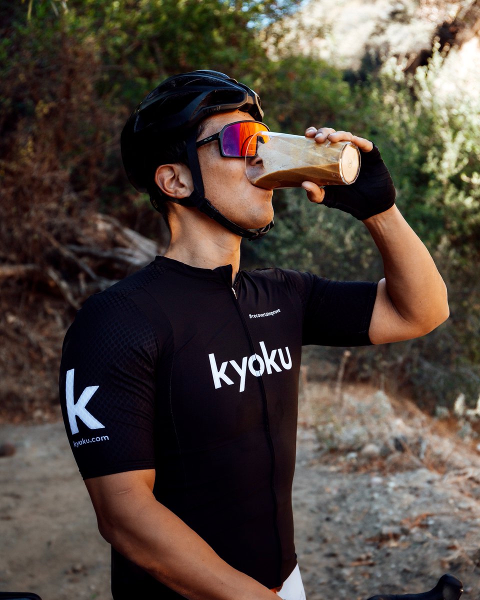 Here we have Joey Doran and James Alvarrez descending on Tuna Canyon, enjoying the Malibu views, and drinking top-notch superfood nutrition. How’ve you been enjoying your February? #kyokufit #teamkyoku