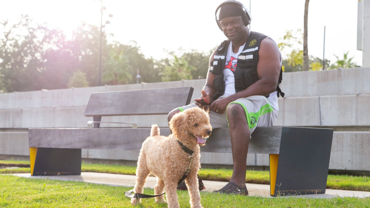 VisitTampaBay's tweet photo. Tampa Bay keeps coming in 1st ‼️ @honestpaws recently ranked the @CityofTampa as the #1 Best City in the U.S. to be a dog ... And our furry friends tend to agree! ♥️ 🐶

See the full list: https://t.co/JO5XLlQBID https://t.co/EcK8CGjbjx