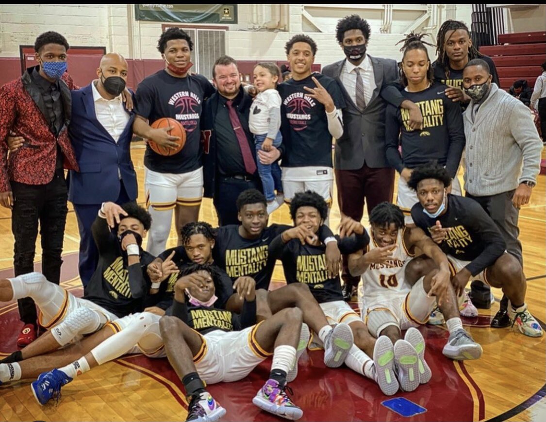 WestHiMustangs's tweet photo. We would like to congratulate the girls and boys HS basketball programs for a job well done this season! With lots of new policies and adjustments these programs never skipped a beat, and we are proud of all the hard-work they’ve put in! Good luck in the postseason! https://t.co/2fwnEnZyga
