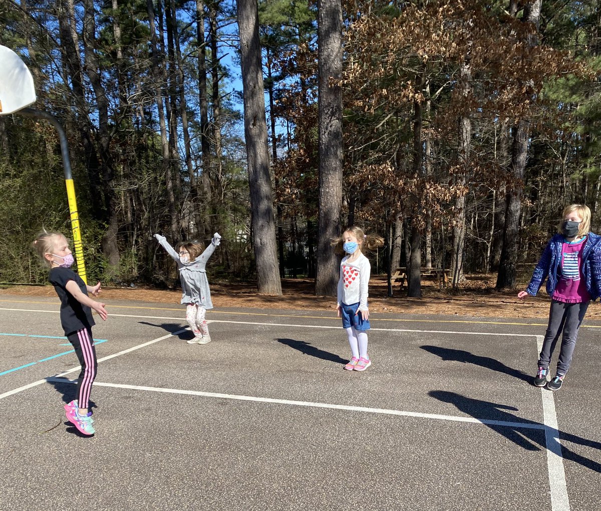 CombsKGators's tweet photo. It was SO good to be back at school yesterday! Our Kindergators really enjoyed time outside to sharpen the saw and do a few exercises together. #CombsCatchUp https://t.co/cxxipuwFyV