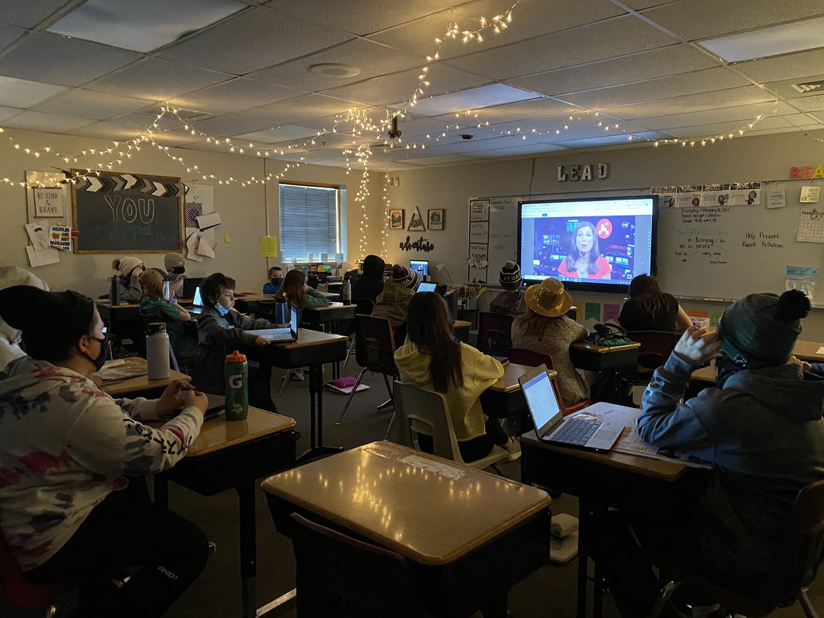 SaraLars7's tweet photo. Watching the Mars Rover Perseverance landing during social studies class in North Dakota. #countdowntomars https://t.co/Df7L6kIOiN