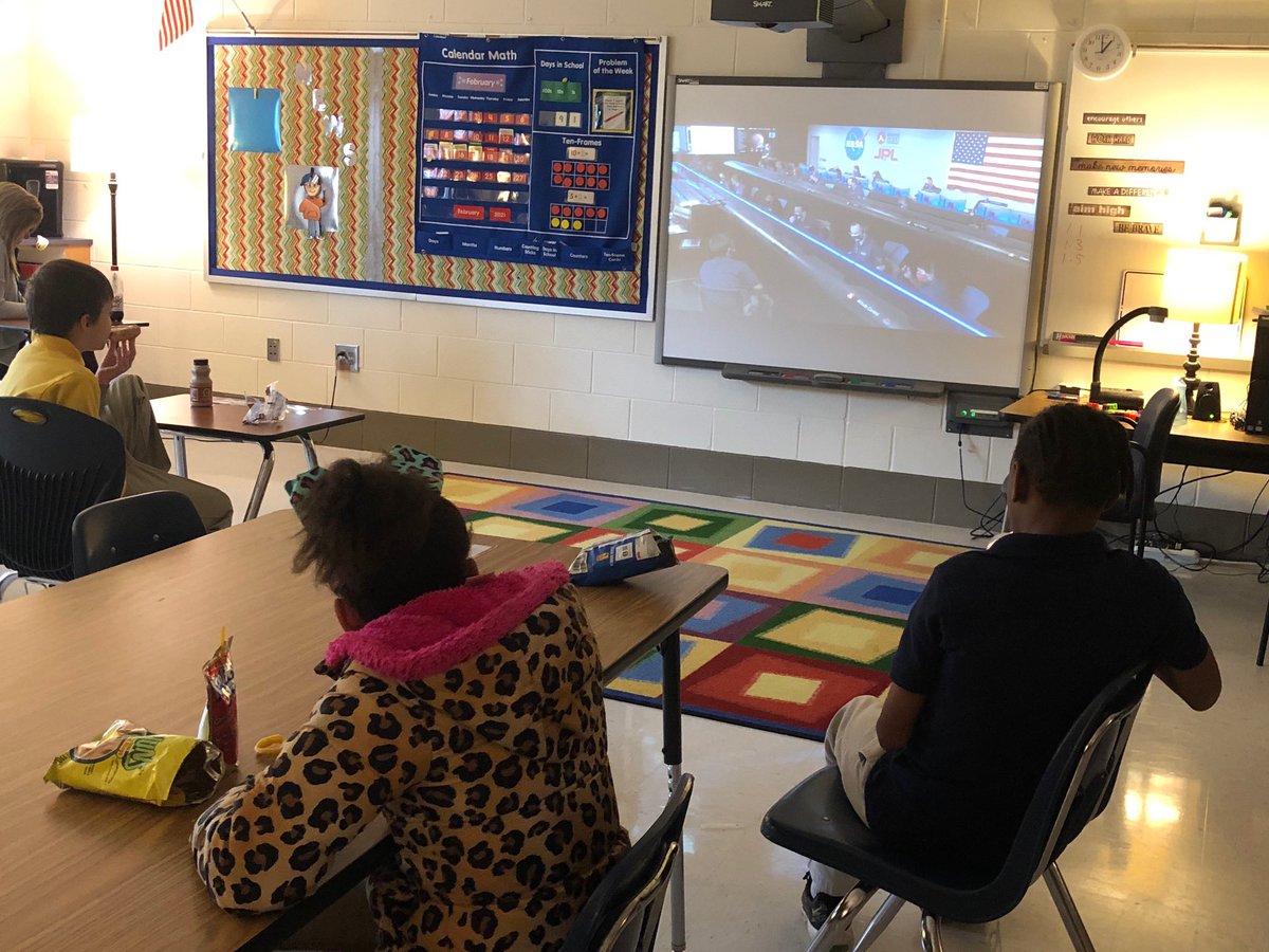dawes_laura's tweet photo. Watching history happen live! Perseverance is landing on Mars. #missiontomars @DiscoveryEd @MobilePublicSch @StElmoElem #becauseoftheDEN #DENStar #DENLC https://t.co/siGrwiLrVo