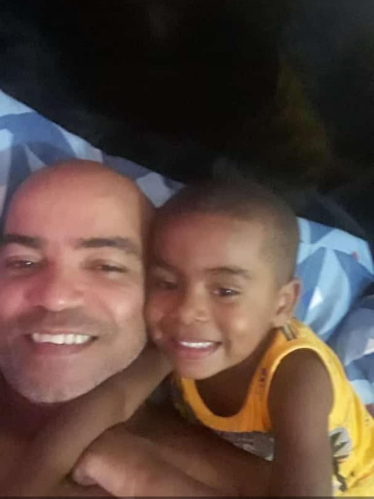 Ronalva8's tweet image. Só fica assim grude 💙💙