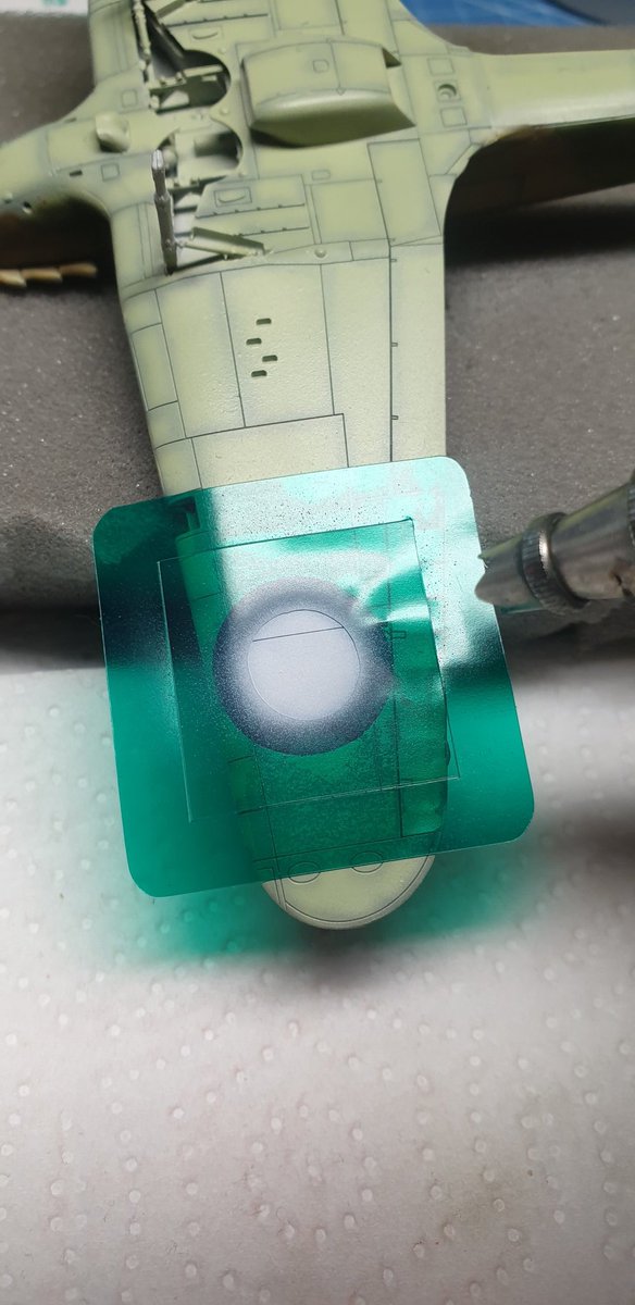 Plastic_Alchem's tweet photo. Painting roundels. See it live from 21.00h London time on twitch. Linknin the bio. #twitch #livestreaming #TwitchStreamers #scalemodel #modelscale #scalemodelworld #scalemodelling #plasticmodel #ww2 #armahobby #scalemodels #hurricane #orlee https://t.co/6Hm4cAgagm