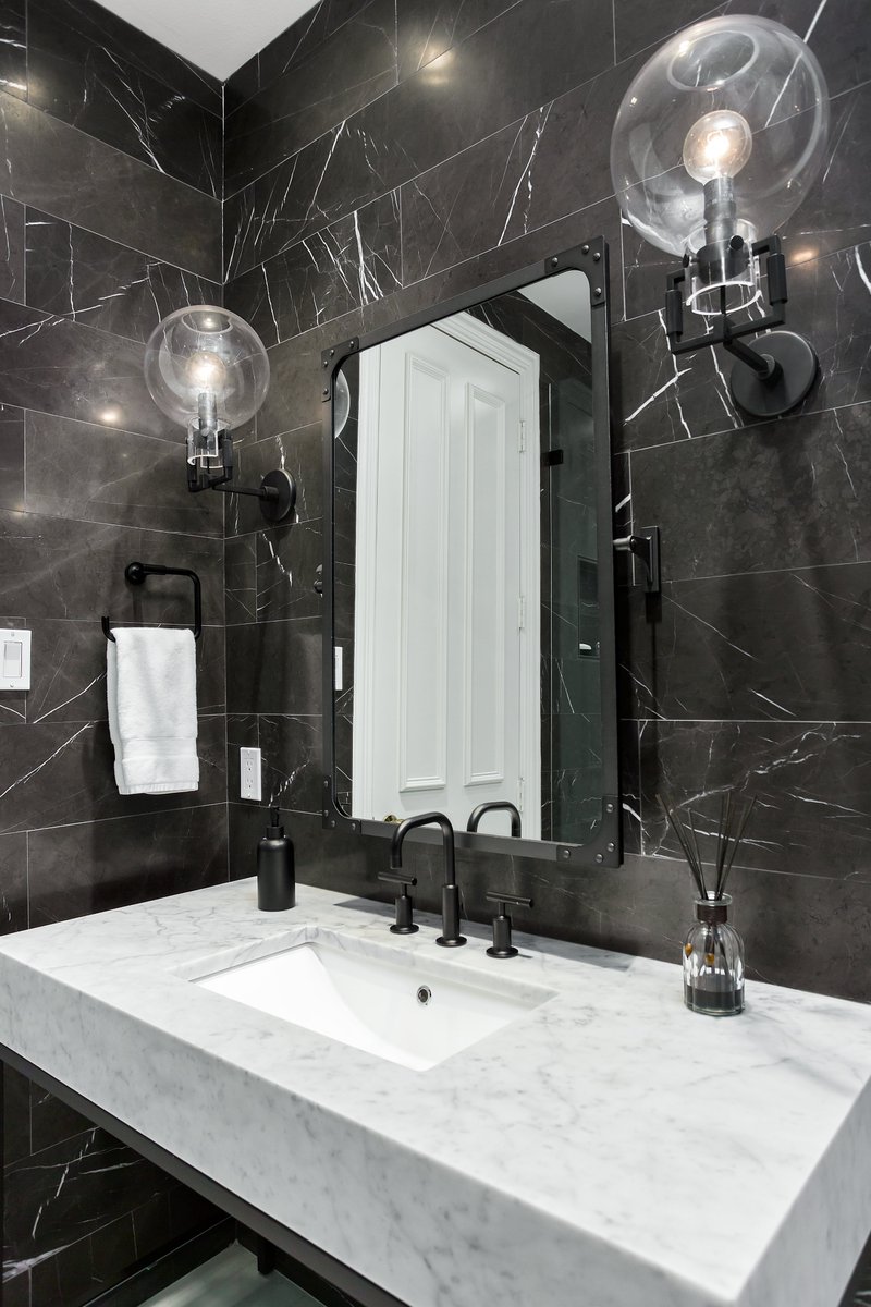 KDConcepts's tweet photo. Want to see our newest @houzz project? Even though this home remodel is from 2019, the designs throughout these bathrooms (and laundry!) are classic and will never go out of style!
#bathroomdesign #laundryroom #remodel #home #design

https://t.co/qEDIvyyAmc https://t.co/BZHQwQXDDx