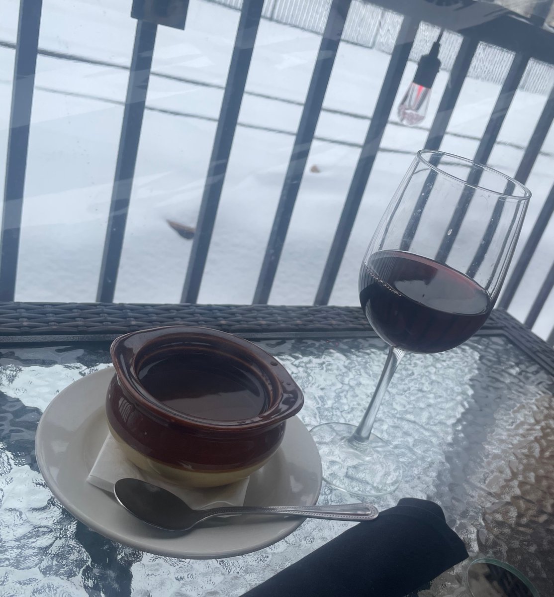 BoontonStation's tweet photo. Soup, Sauvignon &amp; A Scenic Veiw after the Snow. Come on in @BoontonStation ! https://t.co/gRCn4cPh2Z