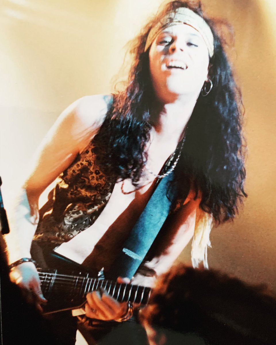 DallasPerkins's tweet photo. Throwback Thurs
One from Wayback in the day.
State theater, Saint Petersburg with Roxx Gang.
#DallasPerkins #Guitarist #GuitarPlayer #Dalchemy https://t.co/dv00LeEXxe