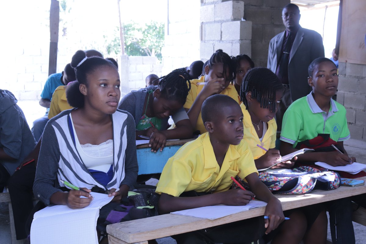 Home Roots Foundation tweet media