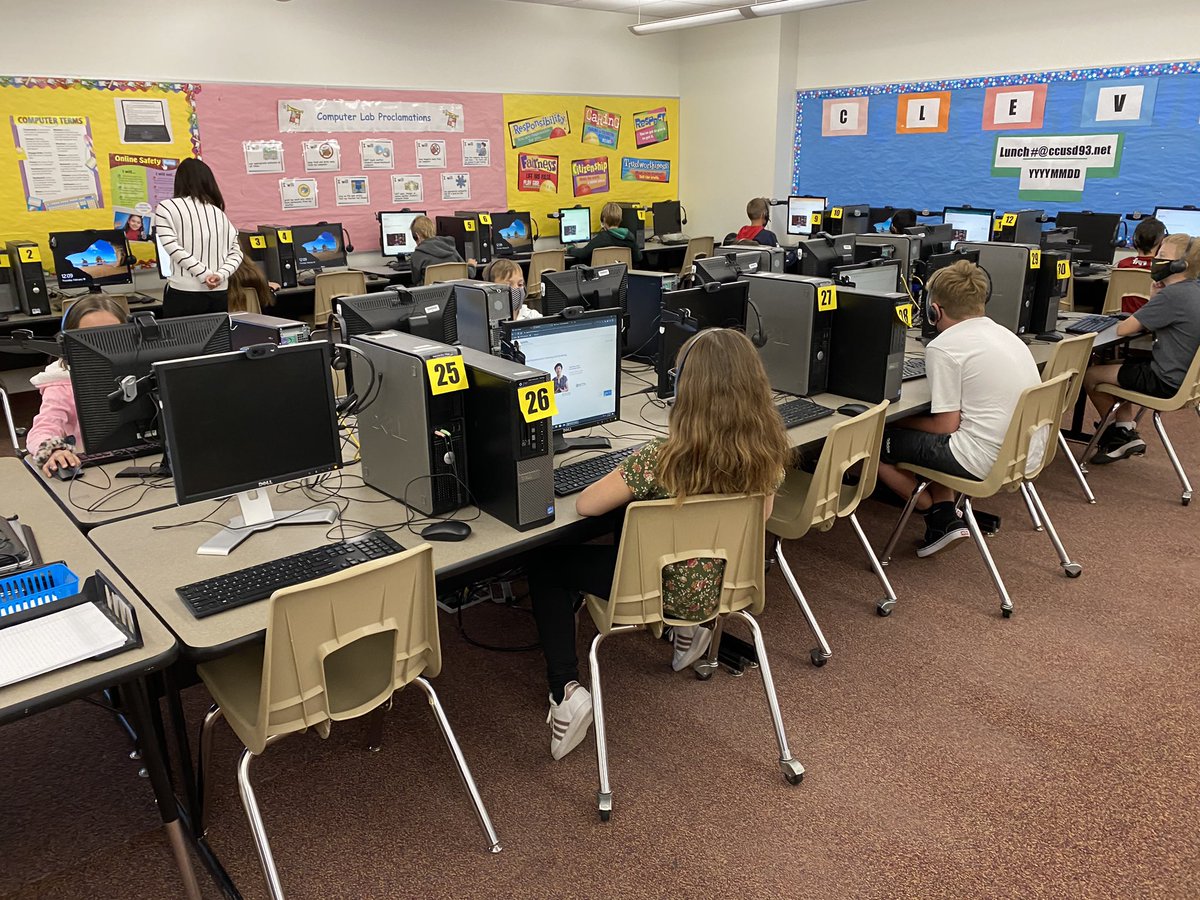 Not too many places start evaluating proficiency in another language in 3rd grade! Chinese immersion AAPPL evaluations started today at HTES as we prepare students for the world! #aappl <a href="/cort_monroe/">Cort Monroe Ed.D.</a> <a href="/CaveCreekUSD93/">Cave Creek USD</a> <a href="/AaronJPettinato/">Aaron J. Pettinato</a> #chineseimmersion