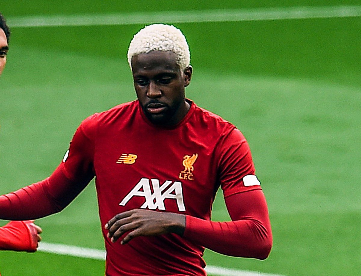 6: HairWrigi has had many trademark hairstyles which only add to his overall game. His dread era or blonde hair era rained terror over the league, while Shearer was bald at 30. Wrigis hair gave him an advantage, as his dreads added unpredictability to his heading.