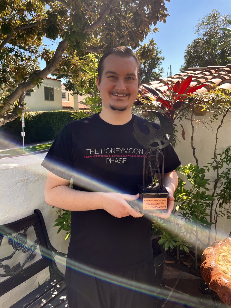 Thank you to <a href="/HorrorSciFiFest/">Intl Horror SciFi FF</a> and the amazing audience who voted for #THEHONEYMOONPHASE as the Best #scifi film! We're honored to have been screened alongside so many incredible movies!

Check out the film on <a href="/PrimeVideo/">Prime Video</a> - amazon.com/dp/B08BJFMKXM

<a href="/DarkSkyFilms/">Dark Sky Films</a> #TheHoneymoonPhase
