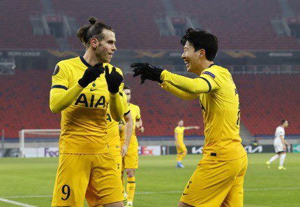Spurs_KR's tweet photo. 오랜만에 보는 환한 미소!! 😄😆😁

#THFC ⚪️ #COYS  #SON샤인✨ https://t.co/LuDRr80FU2