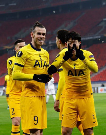 Spurs_KR's tweet photo. 오랜만에 보는 환한 미소!! 😄😆😁

#THFC ⚪️ #COYS  #SON샤인✨ https://t.co/LuDRr80FU2