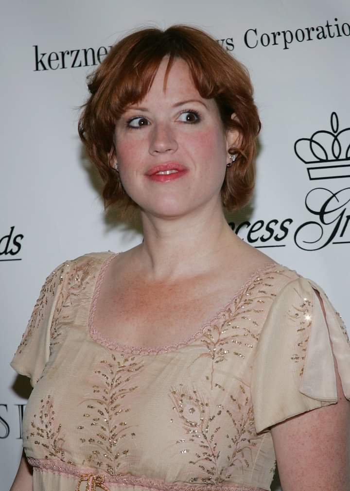 Happy Birthday actress Molly Ringwald! 