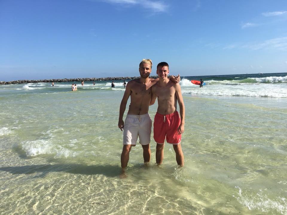 Myers_Justin_'s tweet photo. 1 year ago, I began my fitness journey, weighing 130 pounds at the time. Since then, I have put on 33 pounds. I could not be any more proud that I’ve accomplished so far. I’m forever thankful for those who have been apart of my journey and support me. To be continued... https://t.co/vooPT0FMAY