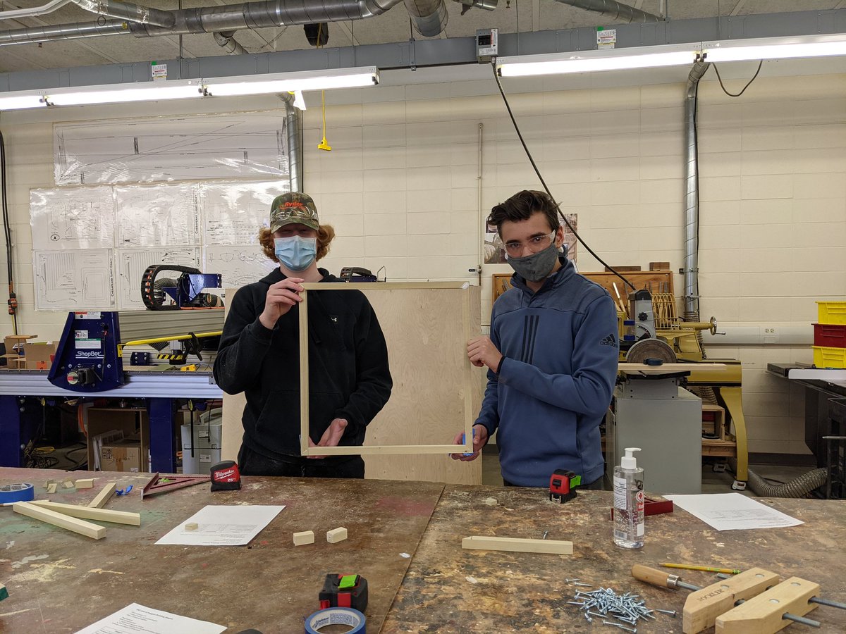 gotwiet's tweet photo. #GeometryinConstruction Ss build polygons they are learning in Geo class. @NCHSOFFICIAL #203unites https://t.co/COocjS58JL