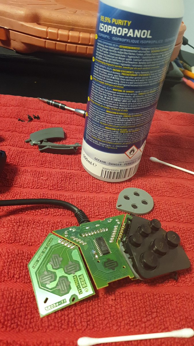 bawz's tweet photo. you absolutely have to marvel at the simplicity of pre analogue joystick controllers
#projectsaturn https://t.co/z5Vz6IILd8