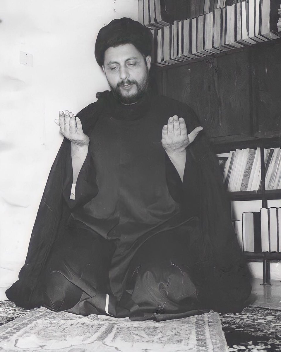 وفي ⁧#ليلة_الرغائب⁩ مُنَّ علينا يا الله 
بعودة الإمام ⁧#موسى_الصدر⁩ الغائِب 💚