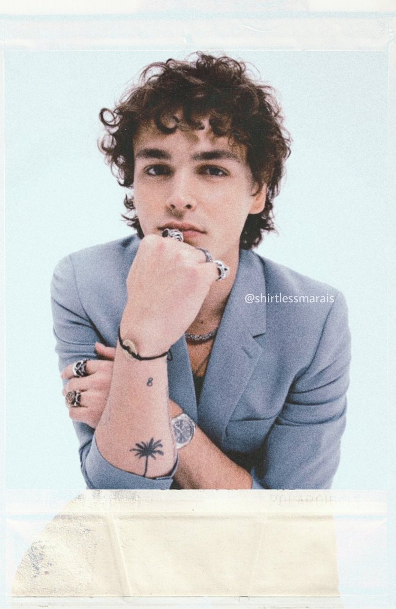 jonah marais in suits <3